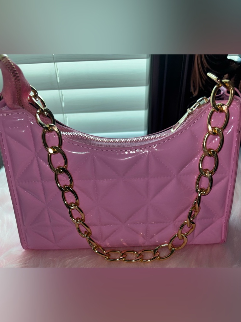 Pink Quilted Patent Shoulder Bag with Gold Chain - Picture 3 of 4